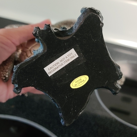 Hand painted resin turtle and coral sculpture - Picture 2 of 11